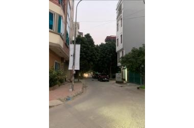 ĐẤT VĂN QUÁN PHÂN LÔ VỈA HÈ Ô TÔ TẢI TRÁNH 50M 4.65TỶ
